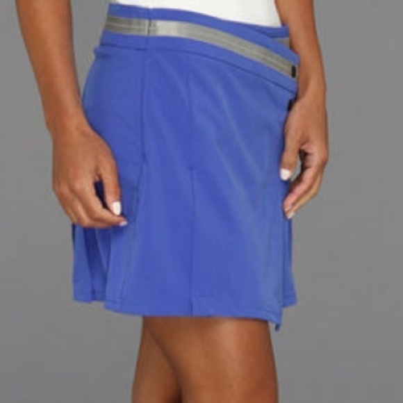 𝅺oakley Tennis Skort, Good Condition - Picture 5 of 11